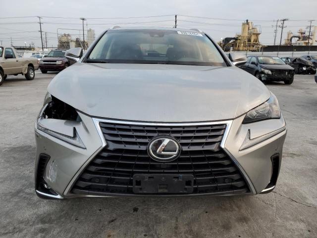 JTJYARBZ9J2099078 - 2018 LEXUS NX 300 BASE 银色 照片 5