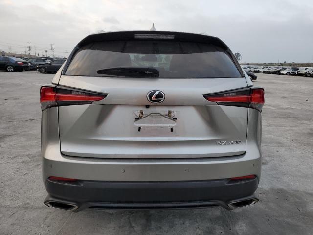 JTJYARBZ9J2099078 - 2018 LEXUS NX 300 BASE 银色 照片 6