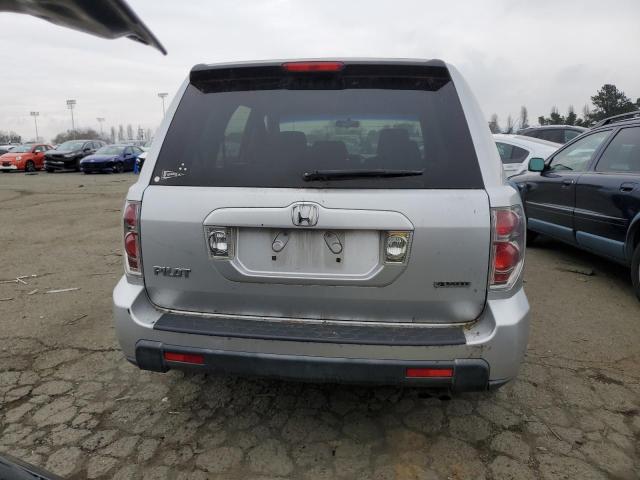 2HKYF18117H518202 - 2007 HONDA PILOT LX SILVER photo 6