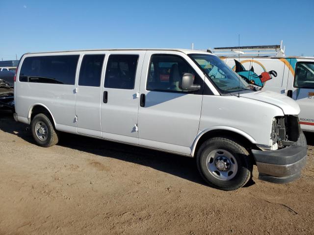 1GAZGPFG2H1178295 - 2017 CHEVROLET EXPRESS G3 LT WHITE photo 4