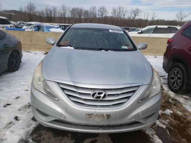 5NPEB4AC5CH481595 - 2012 HYUNDAI SONATA GLS SILVER photo 5