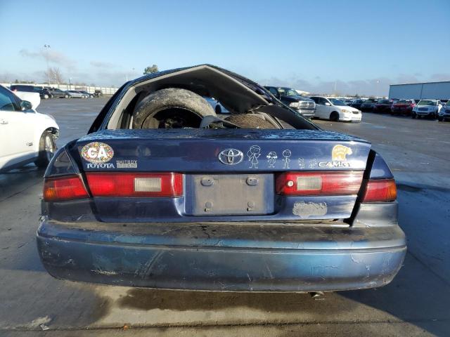 JT2BG22K6W0136777 - 1998 TOYOTA CAMRY CE BLUE photo 6