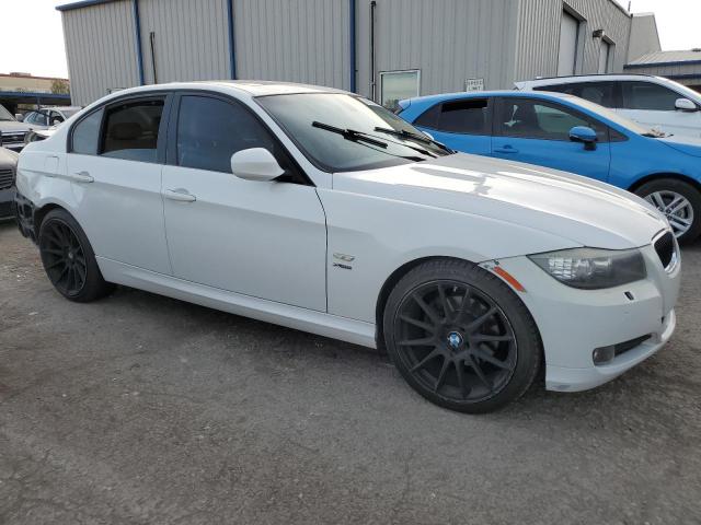 WBAPK7C55BA819766 - 2011 BMW 328 XI WHITE photo 4