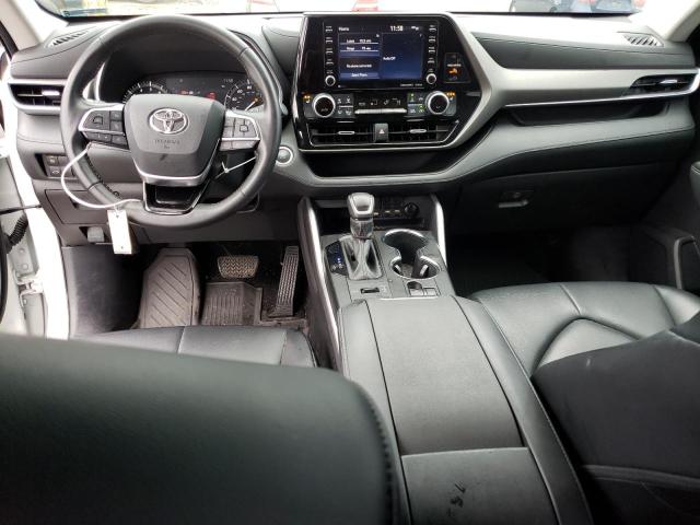 5TDGZRBH6MS552763 - 2021 TOYOTA HIGHLANDER XLE WHITE photo 8