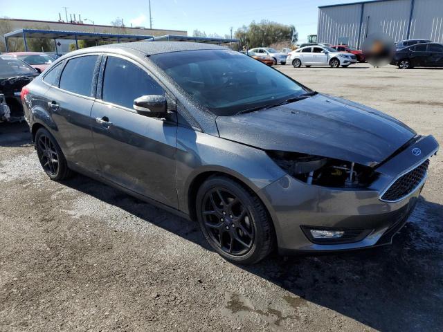 1FADP3F21GL384036 - 2016 FORD FOCUS SE CHARCOAL photo 4