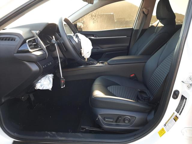 4T1G31AKXPU050981 - 2023 TOYOTA CAMRY SE NIGHT SHADE WHITE photo 7