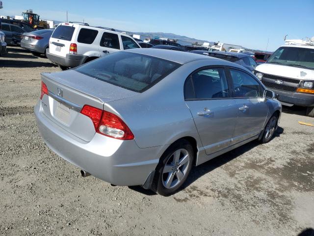 19XFA1F68AE074056 - 2010 HONDA CIVIC LX-S Srebrny zdjęcie 3