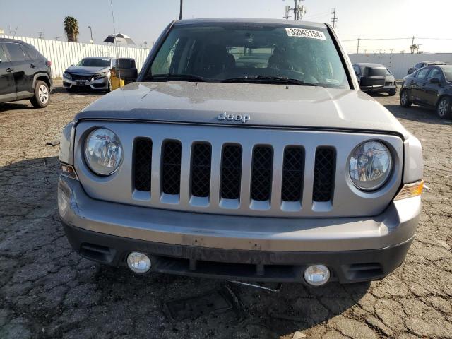 1C4NJPBA0FD341224 - 2015 JEEP PATRIOT SPORT GRAY photo 5