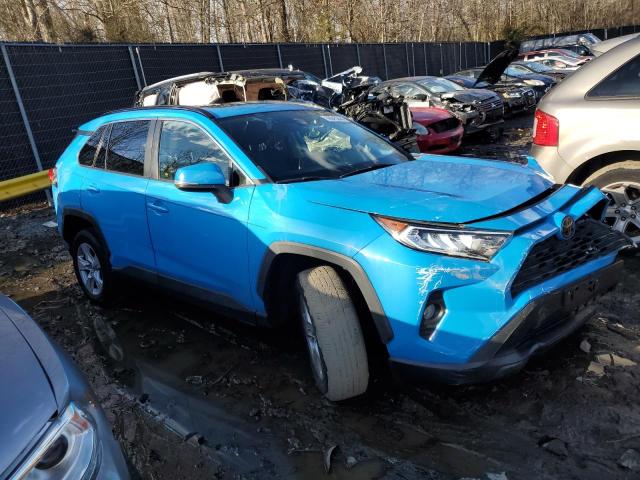 JTMP1RFV8KD017093 - 2019 TOYOTA RAV4 XLE BLUE photo 4