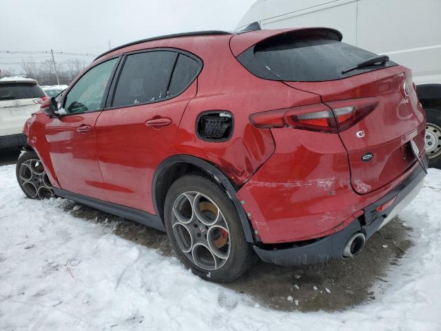 ZASFAKNN2J7C03799 - 2018 ALFA ROMEO STELVIO TI SPORT RED photo 2