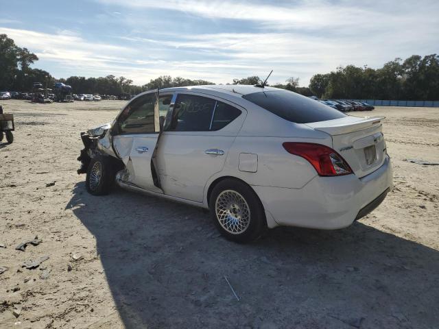 3N1CN7AP3FL800745 - 2015 NISSAN VERSA S WHITE photo 2