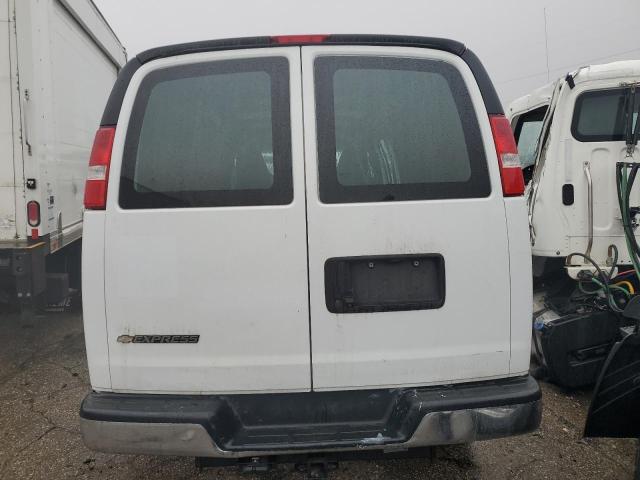 1GCWGBFP7K1216074 - 2019 CHEVROLET EXPRESS G2 WHITE photo 6