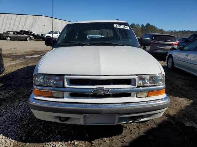 1GNDT13W9X2155361 - 1999 CHEVROLET BLAZER WHITE photo 5