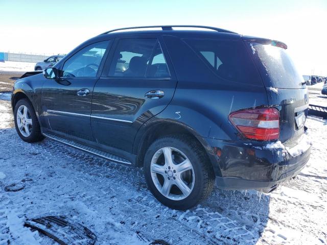 4JGBB22E98A400230 - 2008 MERCEDES-BENZ ML 320 CDI BLACK photo 2