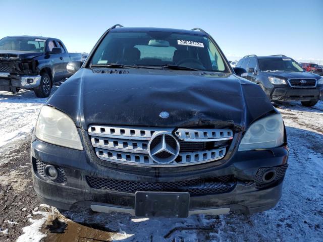 4JGBB22E98A400230 - 2008 MERCEDES-BENZ ML 320 CDI BLACK photo 5