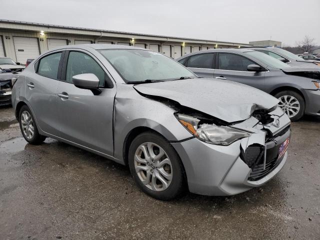 3MYDLBZV5GY104598 - 2016 TOYOTA SCION IA SILVER photo 4