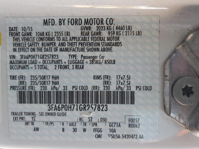 3FA6P0H71GR257823 - 2016 FORD FUSION SE WHITE photo 12