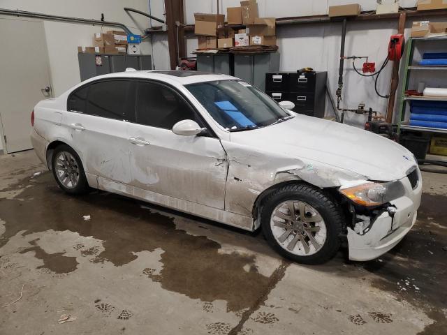 WBAVC93537KZ71417 - 2007 BMW 328 XI WHITE photo 4