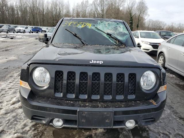 1C4NJRFB1GD709104 - 2016 JEEP PATRIOT LATITUDE BLACK photo 5