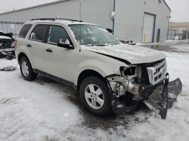 1FMCU03779KC83701 - 2009 FORD ESCAPE XLT BEIGE photo 4