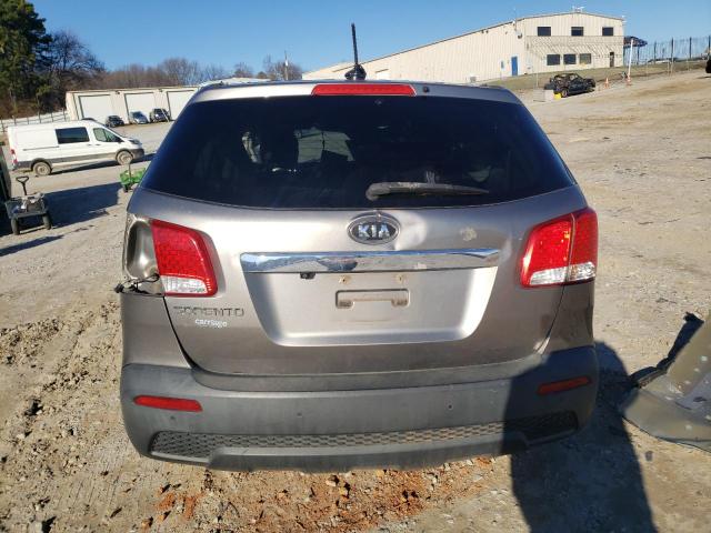 5XYKT4A19BG039312 - 2011 KIA SORENTO BASE GRAY photo 6