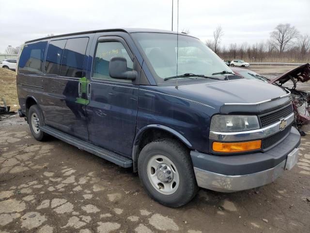 1GAWGRFA6E1129137 - 2014 CHEVROLET EXPRESS G2 LT BLUE photo 4