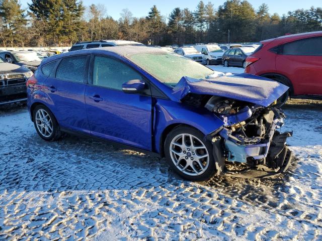 1FADP3K29FL245180 - 2015 FORD FOCUS SE BLUE photo 4