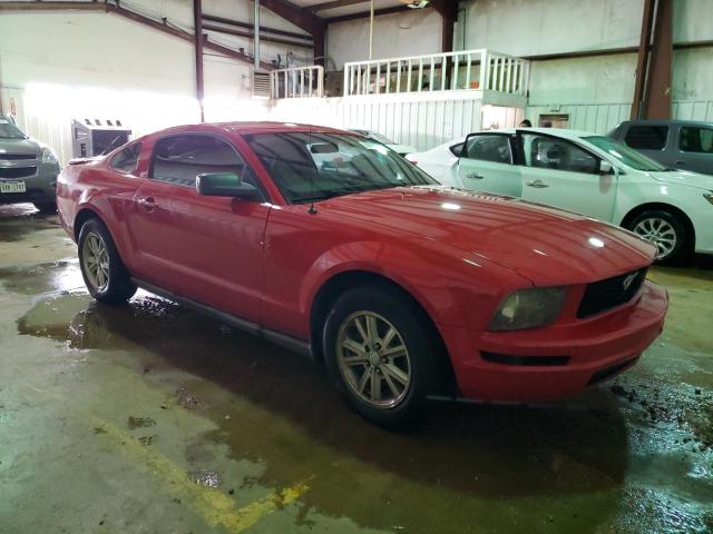 1ZVHT80N085198207 - 2008 FORD MUSTANG RED photo 4