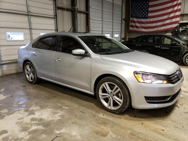 1VWBN7A32EC116766 - 2014 VOLKSWAGEN PASSAT SE SILVER photo 4