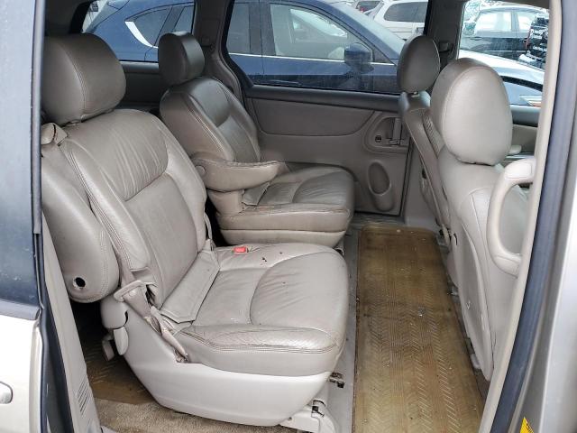 5TDZK23C68S130246 - 2008 TOYOTA SIENNA CE TAN photo 11