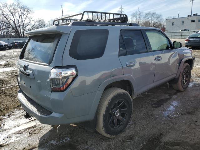 JTEBU5JR3M5894264 - 2021 TOYOTA 4RUNNER SR5/SR5 PREMIUM GRAY photo 3