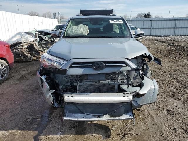 JTEBU5JR3M5894264 - 2021 TOYOTA 4RUNNER SR5/SR5 PREMIUM 灰色 照片 5