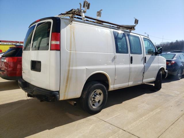 1GCWGFBA1B1162005 - 2011 CHEVROLET EXPRESS G2 WHITE photo 3