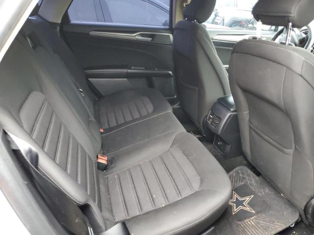 3FA6P0T90KR264604 - 2019 FORD FUSION SE GRAY photo 10