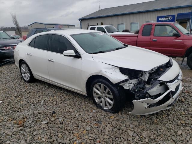 1G11F5SLXFF282850 - 2015 CHEVROLET MALIBU LTZ WHITE photo 4