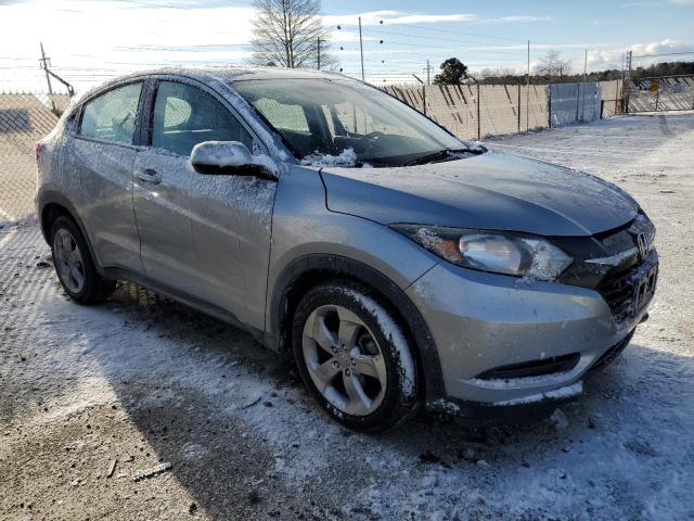 3CZRU6H32HG708961 - 2017 HONDA HR-V LX SILVER photo 4