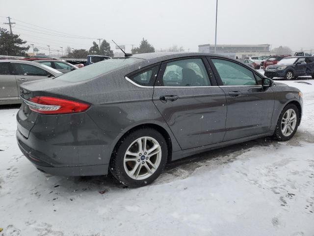 3FA6P0H7XJR156741 - 2018 FORD FUSION SE GRAY photo 3