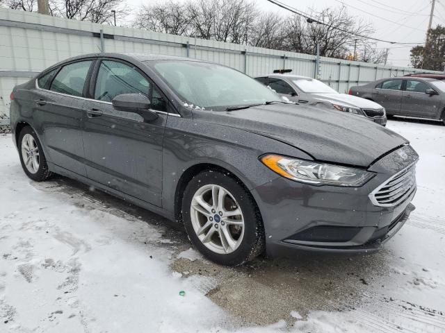 3FA6P0H7XJR156741 - 2018 FORD FUSION SE GRAY photo 4