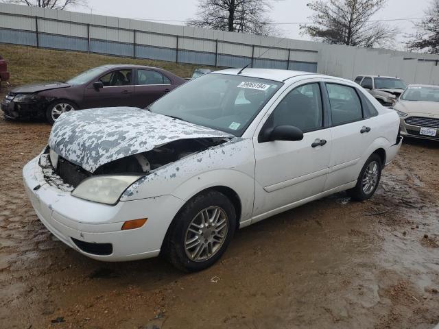 1FAFP34N47W330587 - 2007 FORD FOCUS ZX4 WHITE photo 1