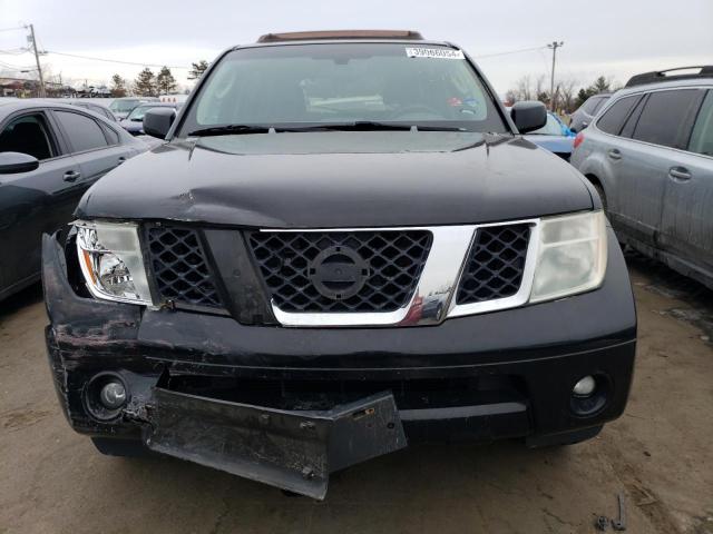 5N1AR18W25C752809 - 2005 NISSAN PATHFINDER LE 黑色 照片 5