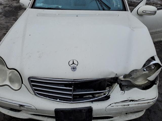 WDBRF52H07F863361 - 2007 MERCEDES-BENZ C 230 WHITE photo 11