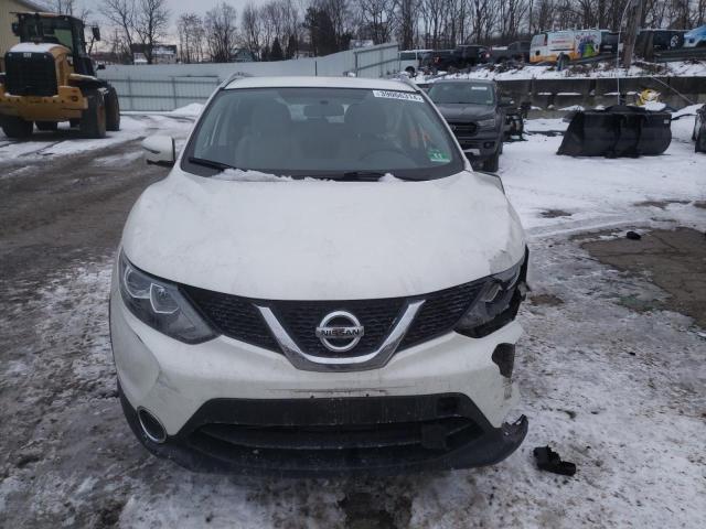 JN1BJ1CR0JW204479 - 2018 NISSAN ROGUE SPOR S WHITE photo 5