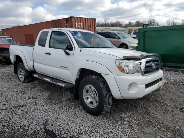 5TETU62N57Z384784 - 2007 TOYOTA TACOMA PRERUNNER ACCESS CAB WHITE photo 4