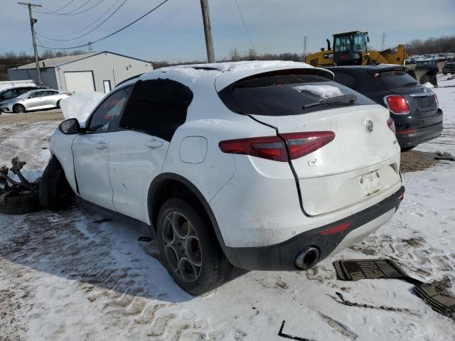 ZASFAKPN0J7B89625 - 2018 ALFA ROMEO STELVIO SPORT Schwarz Foto 2