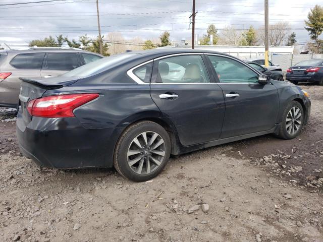 1N4AL3AP4HC121932 - 2017 NISSAN ALTIMA 2.5 BLACK photo 3