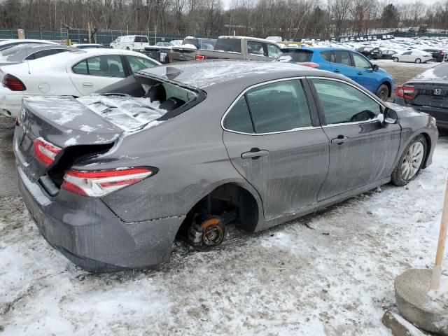 4T1B11HKXKU235417 - 2019 TOYOTA CAMRY L GRAY photo 3