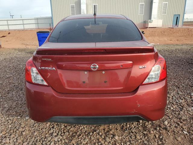 3N1CN7AP3JL800088 - 2018 NISSAN VERSA S RED photo 6