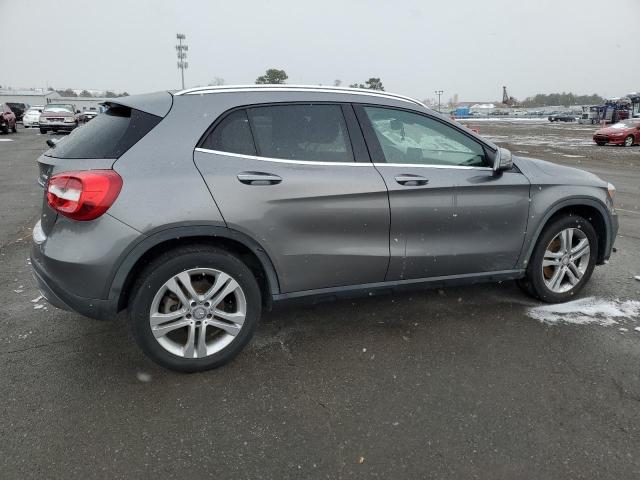 WDCTG4GBXGJ212426 - 2016 MERCEDES-BENZ GLA 250 4MATIC SILVER photo 3