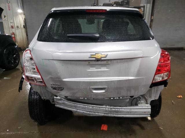 KL7CJKSB2JB569228 - 2018 CHEVROLET TRAX LS SILVER photo 6