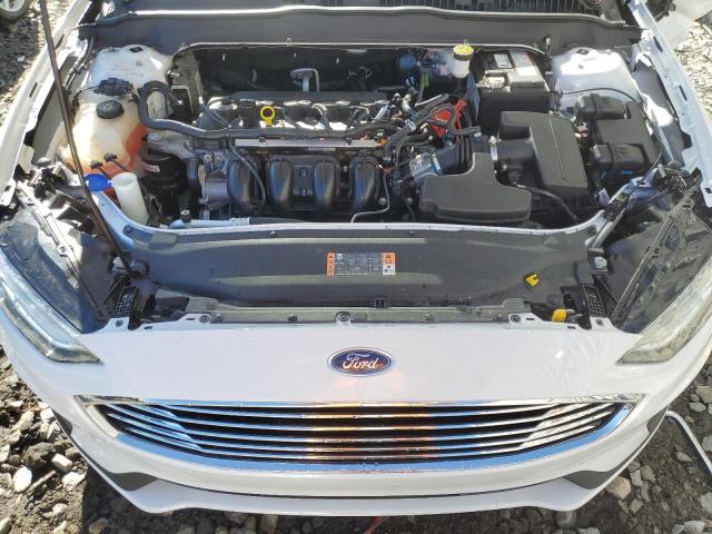 3FA6P0H78LR155591 - 2020 FORD FUSION SE WHITE photo 11